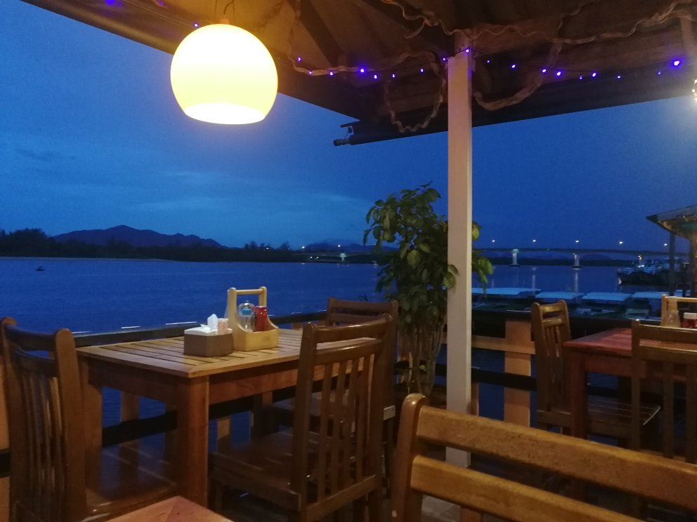Catfish Bookshop and Restaurant
